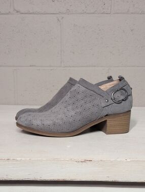 Sonoma Chisel Booties Womens Size 9 Gray Ankle Boots Suede Casual Shoes